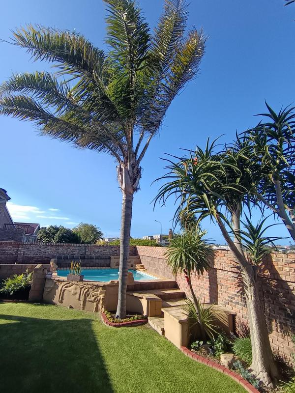3 Bedroom Property for Sale in Hartenbos Western Cape
